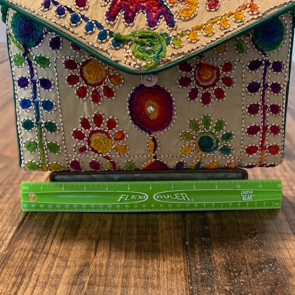 CLUTCH Summer Handbag Special Occasion Brunch Wedding Fun Unique Colorful - Picture 6 of 7